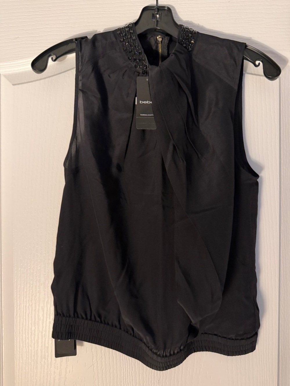 New Bebe Black Sleeveless Beaded Neck Blouse Sz Xs.